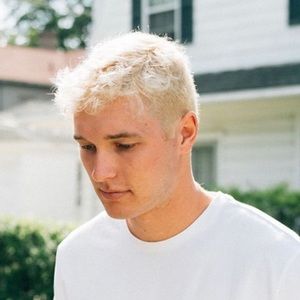 Meet your Posher, Kendall